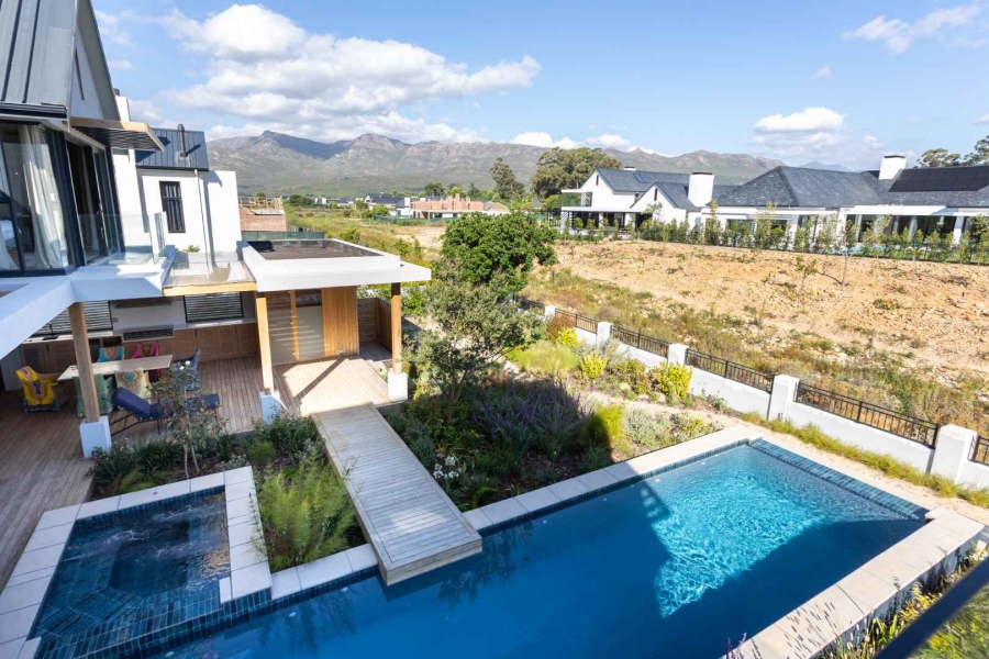 5 Bedroom Property for Sale in Val De Vie Estate Western Cape